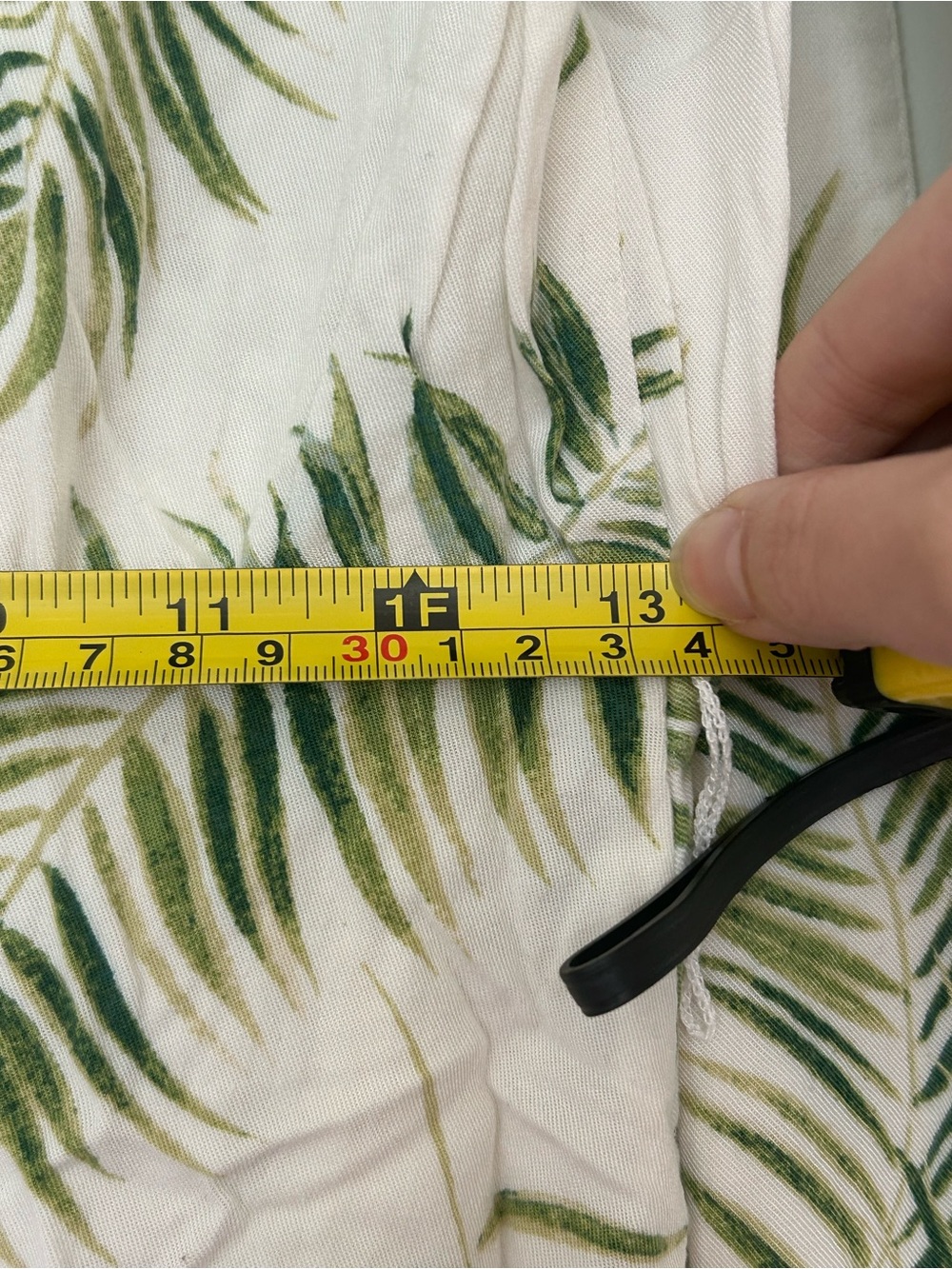 2 for 10$ ☀️Palm print collared dress with a button-down front sz 4 - Picture 13 of 16